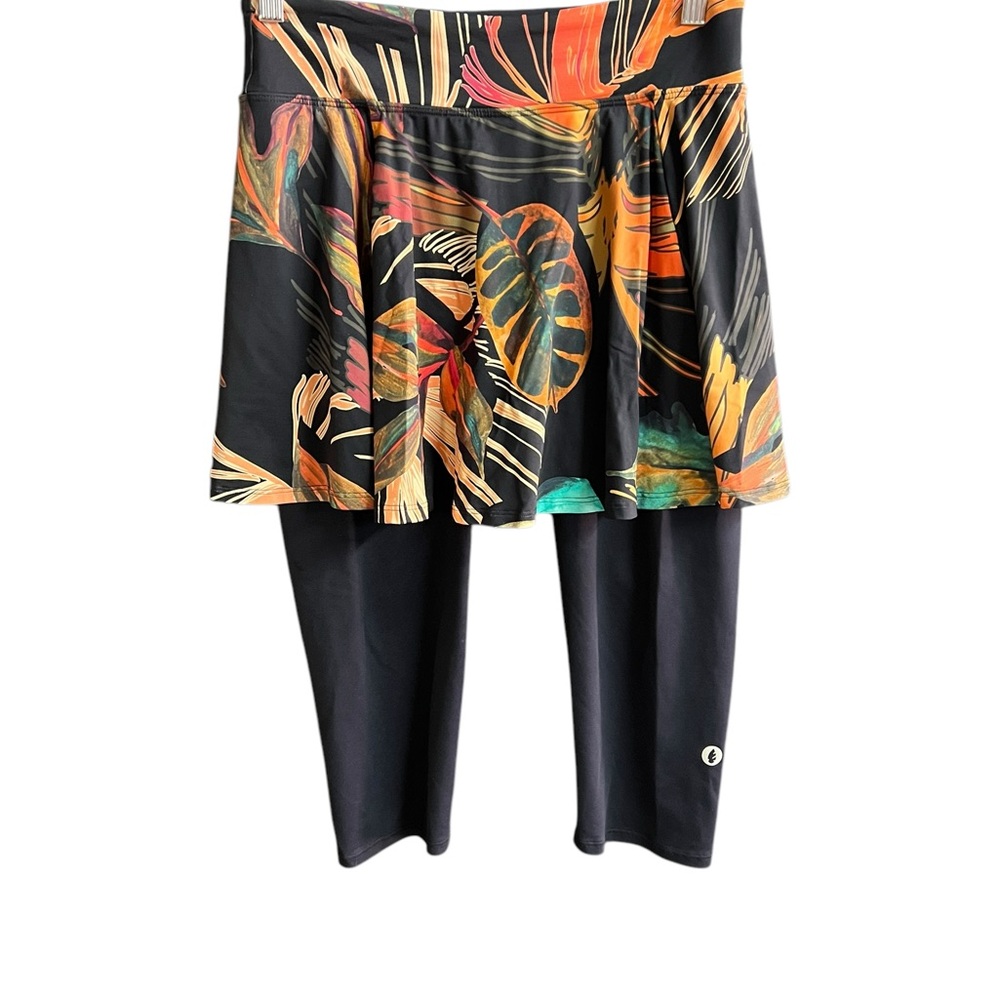 DonaJo L womans yellow palm leaf printed skirted Capri leggings
